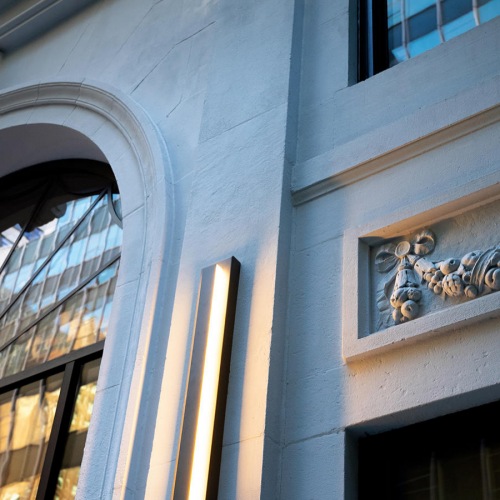 Classic ornamentation fully restored at the lobby entrances Classic ornamentation fully restored at the lobby entrances